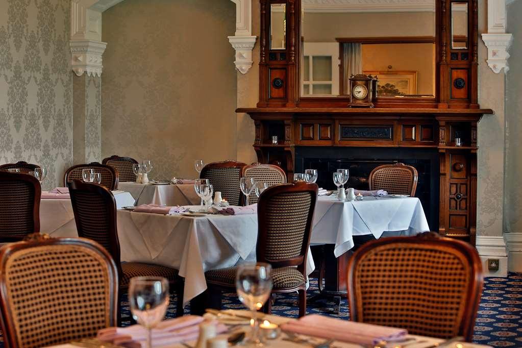Burnley North Oaks Hotel And Leisure Club Restaurant photo
